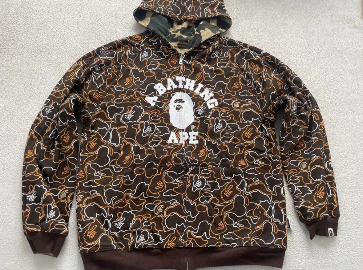 Bape RARE OG 2005 A BATHING APE REVERSIBLE YELLOW CAMO NEON CAMO Size US L / EU 52-54 / 3 - 6 Thumbnail