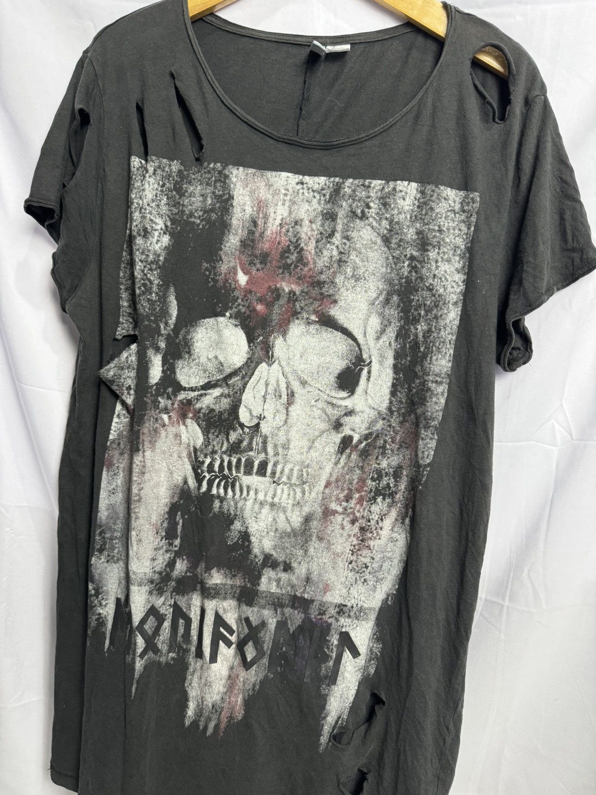 If Six Was Nine × Japanese Brand × Le Grande Bleu (L.G.B.) Japanese Skulls Faded Black Distressed Tess Divided Tees Size US L / EU 52-54 / 3 - 3 Thumbnail