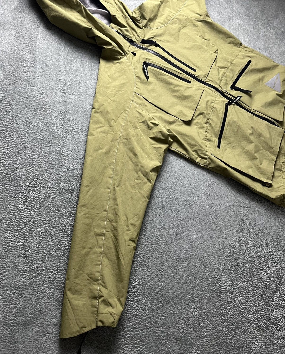 And Wander And Wander - AW/19 Event Dropping Pocket Rain Jacket Size US L / EU 52-54 / 3 - 6 Thumbnail