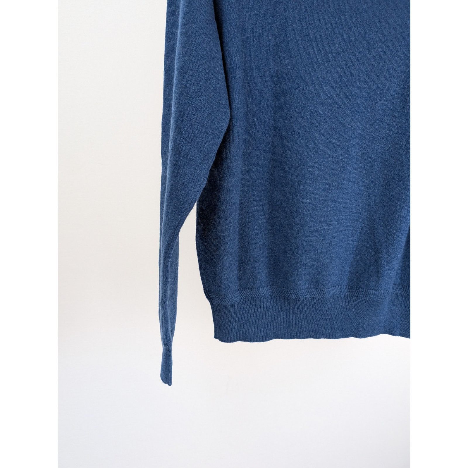 Tom Ford o1rshd1 V-Neck Turtle Neck Sweatshirt in Blue Size US M / EU 48-50 / 2 - 14 Thumbnail