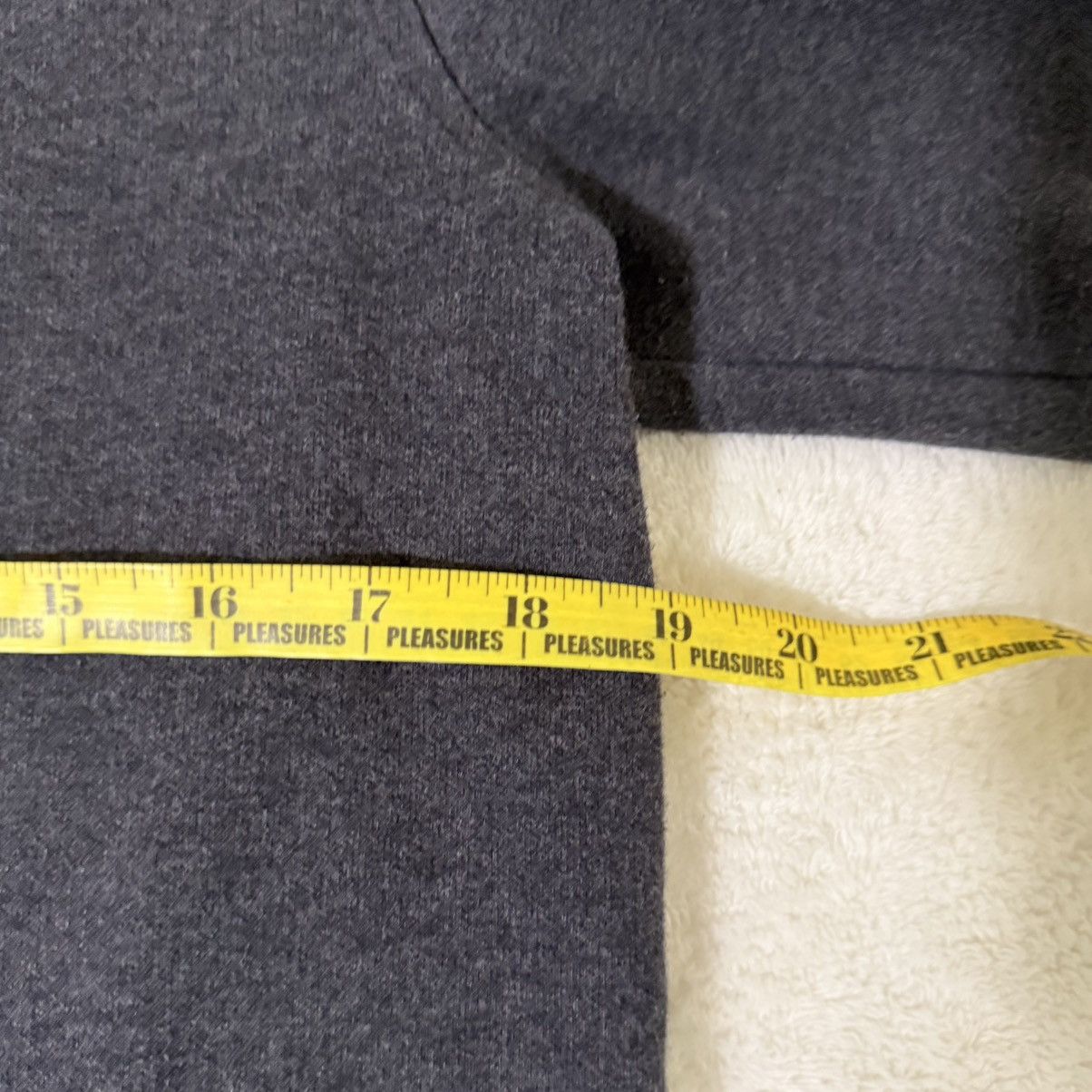 Tommy Hilfiger y2k Tommy Hilfiger quarter-zip sweatshirt Size US S / EU 44-46 / 1 - 4 Thumbnail