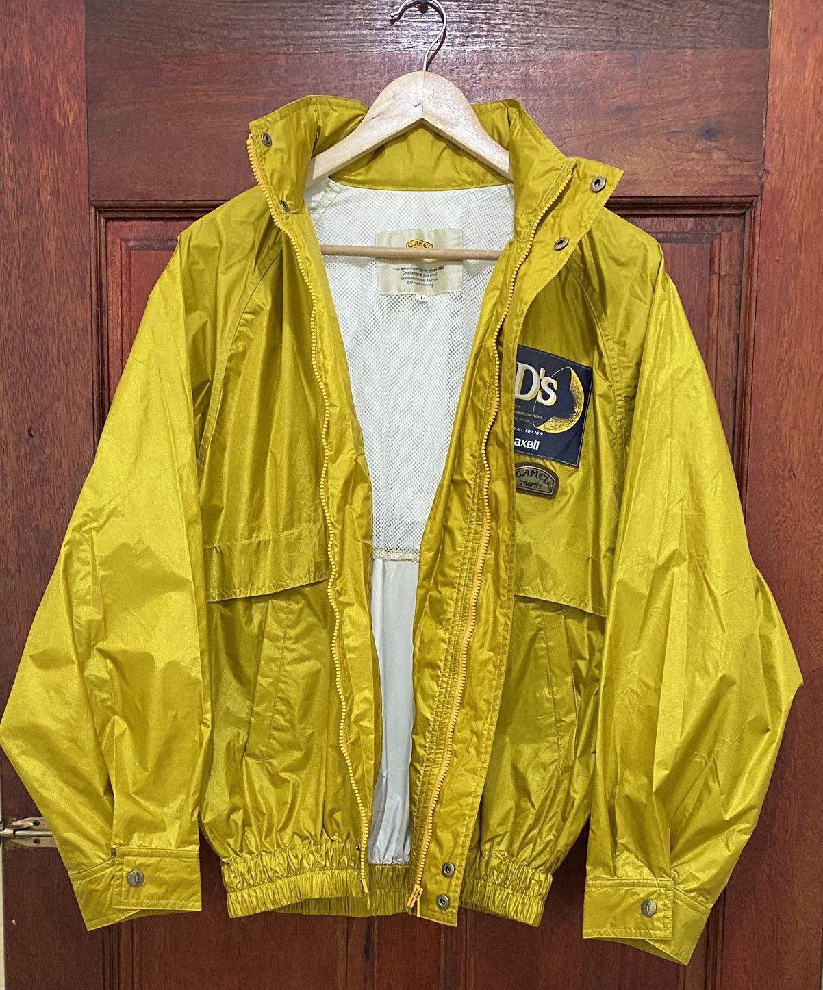 Camel × Sports Specialties × Vintage Vintage 90s Camel Trophy Maxell CD’s Bomber Jacket Light Size US L / EU 52-54 / 3 - 3 Thumbnail