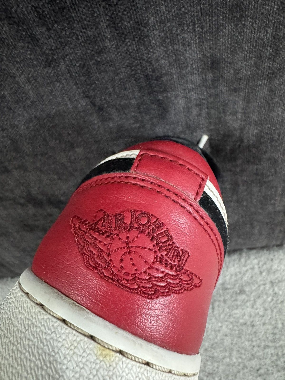 Nike Air Jordan 1 Low Black Toe Red White size 39 sneakers