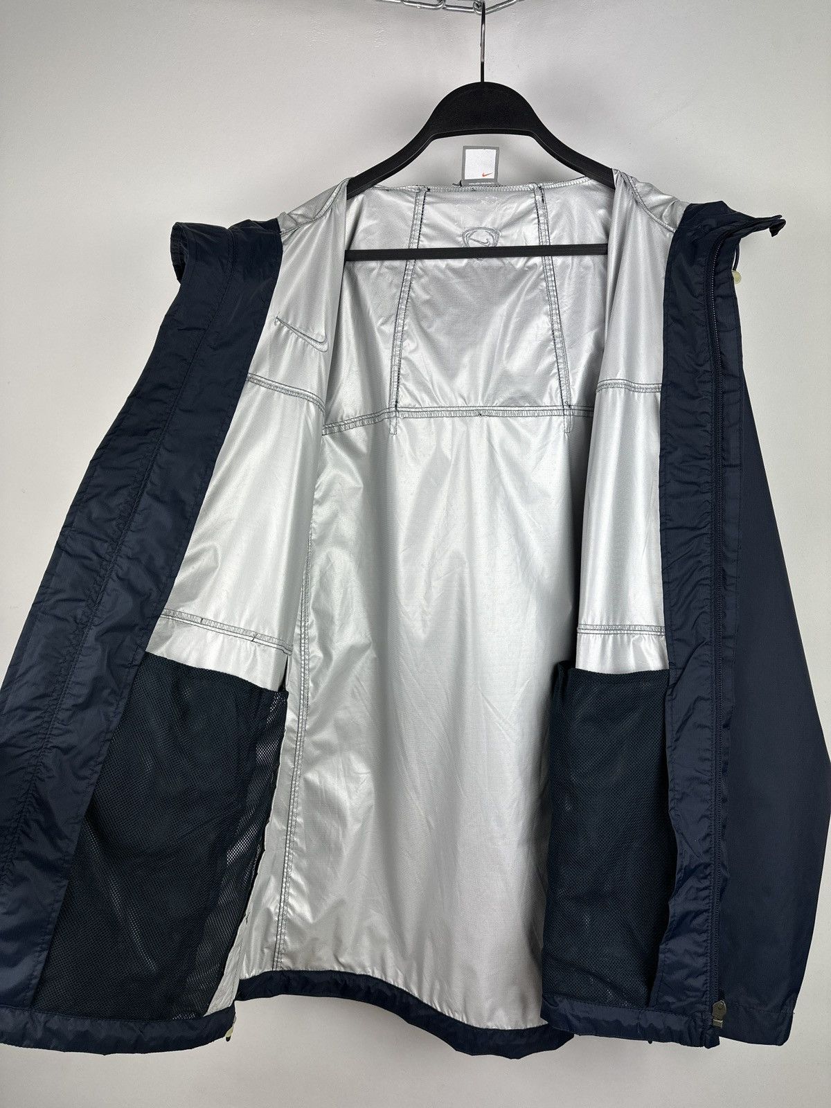 Nike × Vintage Vintage Y2K Nike Swoosh Waterproof Jacket Size US L / EU 52-54 / 3 - 7 Thumbnail
