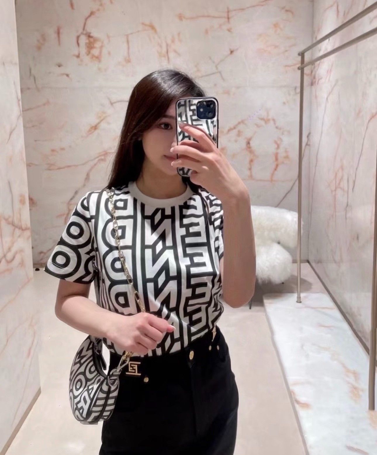 Marc Jacobs Fendi Marc Jacobs Graffiti Letter Short Sleeve Size US M / EU 48-50 / 2 - 7 Thumbnail