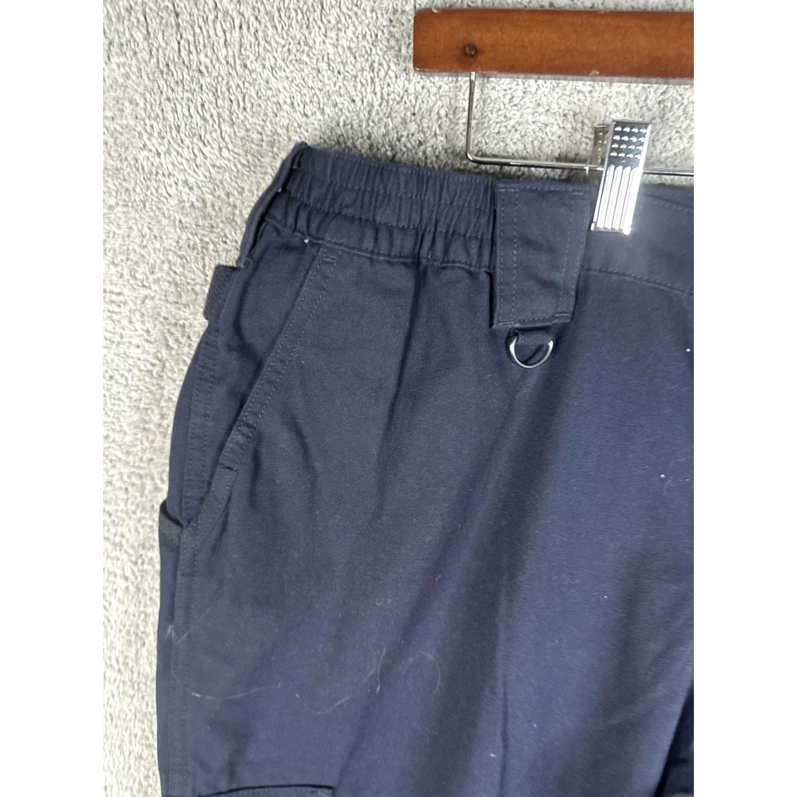 Vintage 5.11 Tactical Pants Womens 20 Regular Navy Cargo Workwear Elastic Waist Pockets Utility Cargo Pants Womens 5.11 Tactical Size 42" / US 20 - 2 Thumbnail