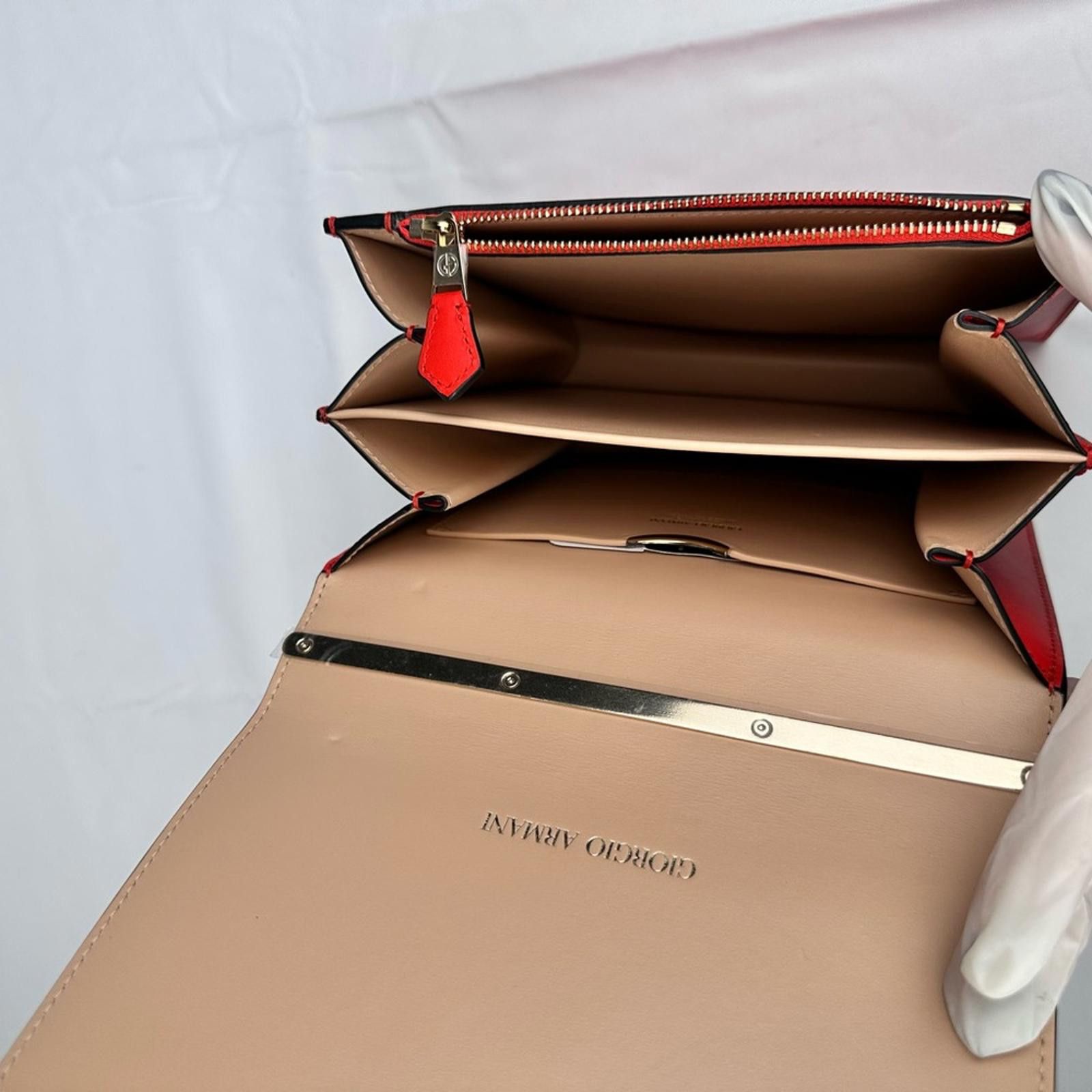 Giorgio Armani Leather Frame Chain Shoulder Bag Beige Red Size ONE SIZE - 6 Thumbnail