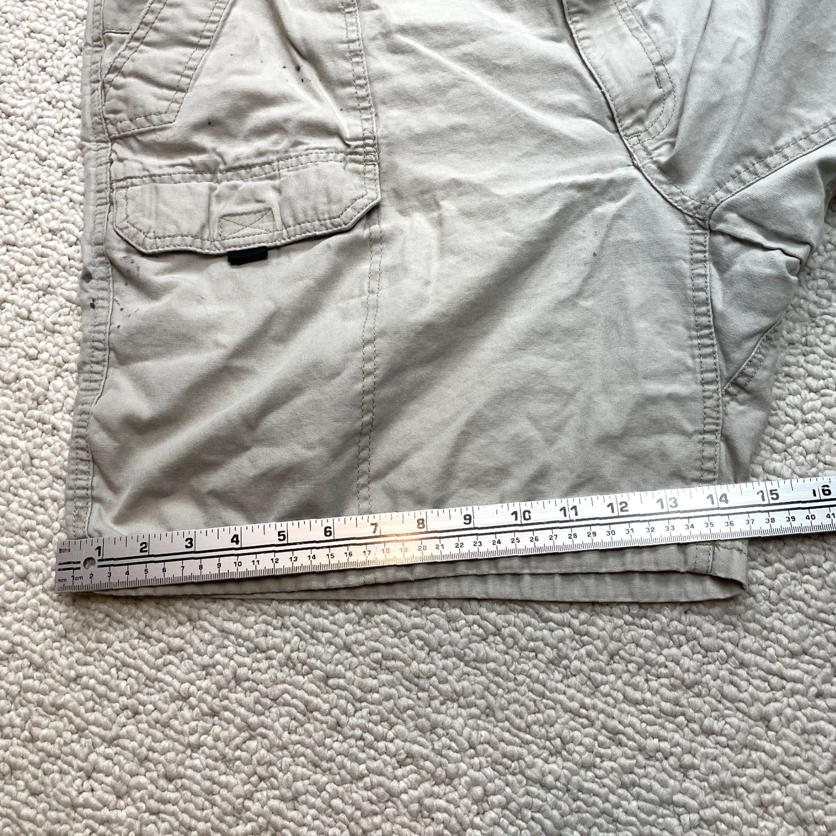 Vintage Unbranded Cargo Shorts Mens 42 Light Beige Pockets 7" Inseam Solid Stretch Size US 42 / EU 58 - 6 Thumbnail