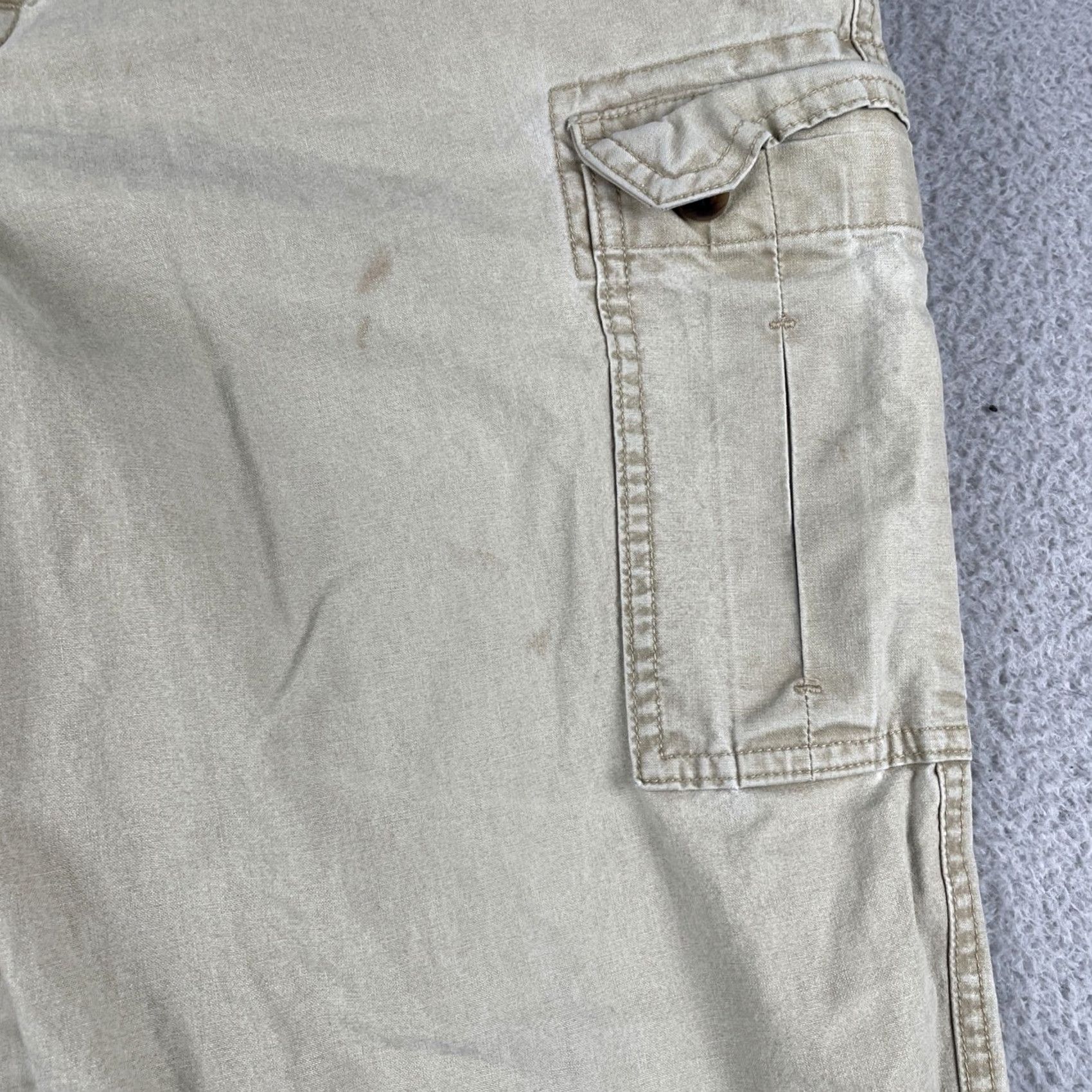 Vintage L.L.Bean Cargo Pants Men’s 35x30 Tan Khaki Beige 100% Cotton EUC Cargo Pants Mens Bay 35 Inseam 30 Size US 35 - 4 Thumbnail