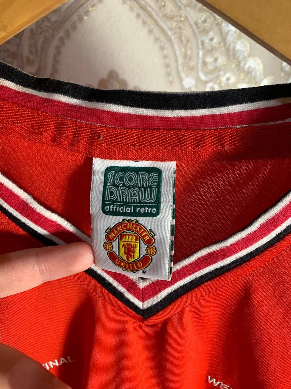 Vintage VINTAGE MANCHESTER UNITED ENGLAND RETRO SOCCER JERSEY 90s Size US XL / EU 56 / 4 - 5 Thumbnail