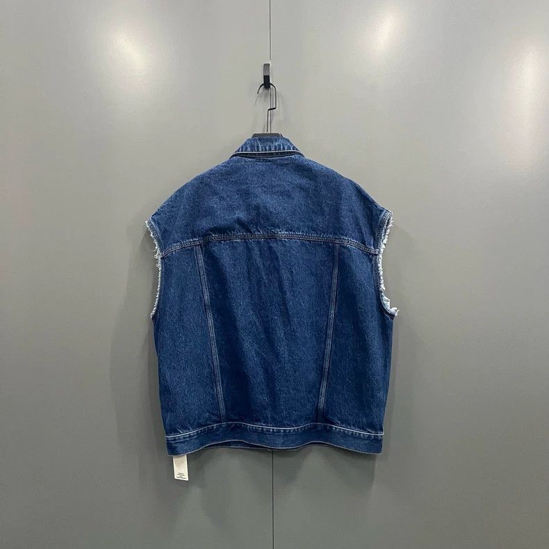 Givenchy Givenchy Blue Printed Logo Denim Vest Size US XL / EU 56 / 4 - 3 Thumbnail