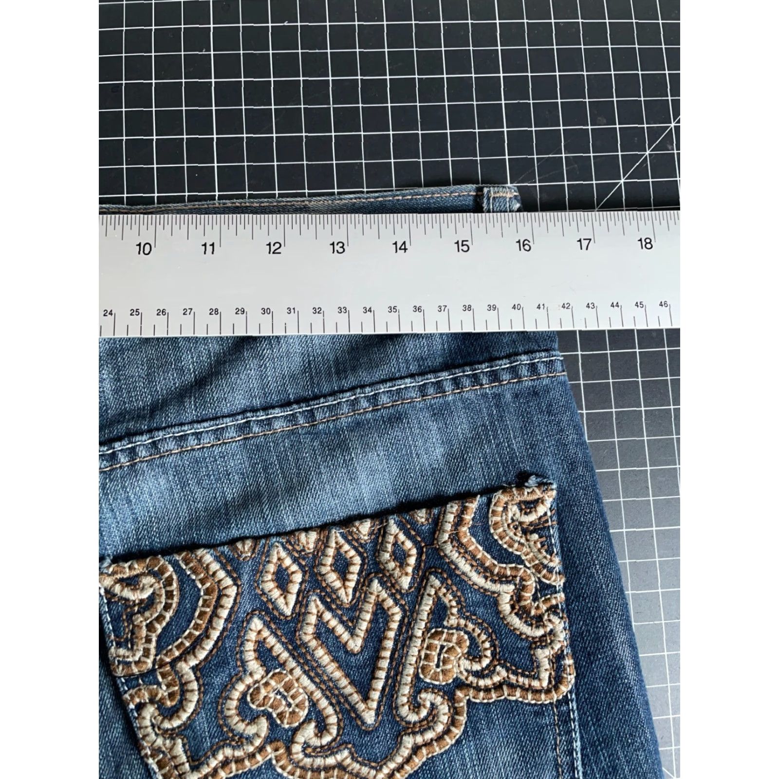 Avirex VINTAGE Avirex Jeans Baggy Straight Leg Men's 32 x 29 Blue Denim Embroidered Y2K Skater Regular 5-Pocket Denim Cotton Polyester Size US 32 / EU 48 - 5 Thumbnail