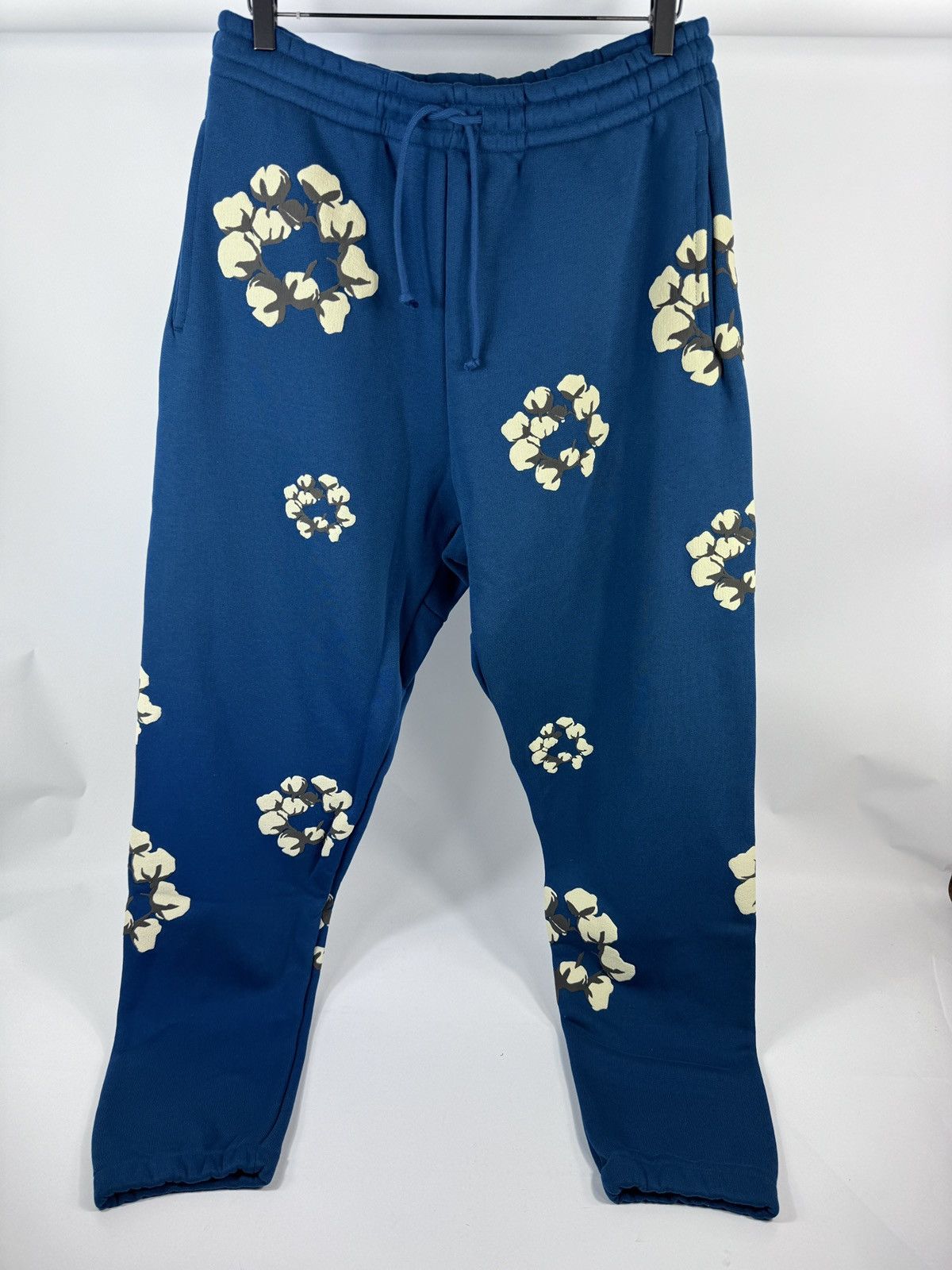 Cactus Plant Flea Market × DENIM TEARS LOGO PRINT SWEATPANTS Size US 34 / EU 50 - 1 Thumbnail