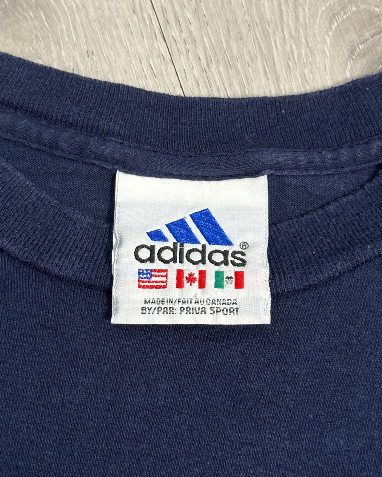 Adidas × Vintage Vintage 90s Adidas Logo Single Stitch T-Shirt - Size Medium Size US M / EU 48-50 / 2 - 4 Thumbnail