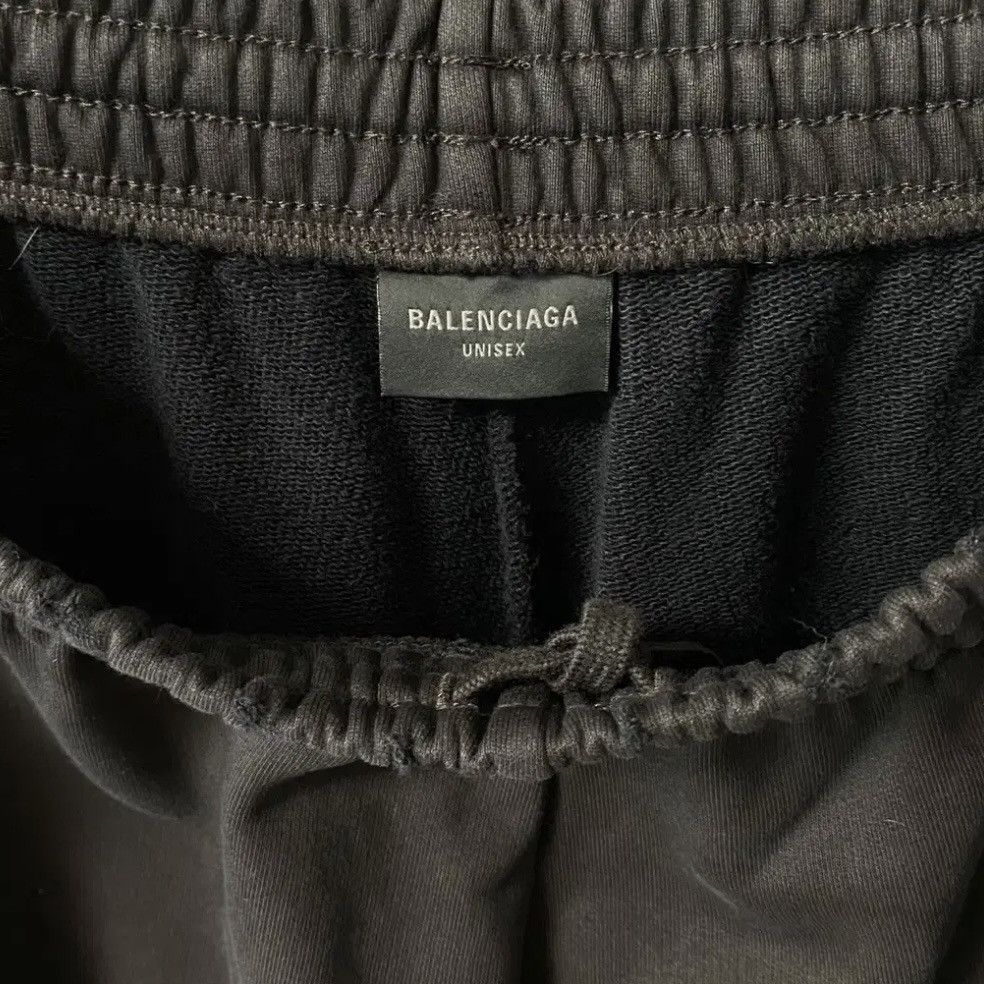 Balenciaga Balenciaga NO LOGO Baggy Sweatpants Size US 31 - 4 Thumbnail