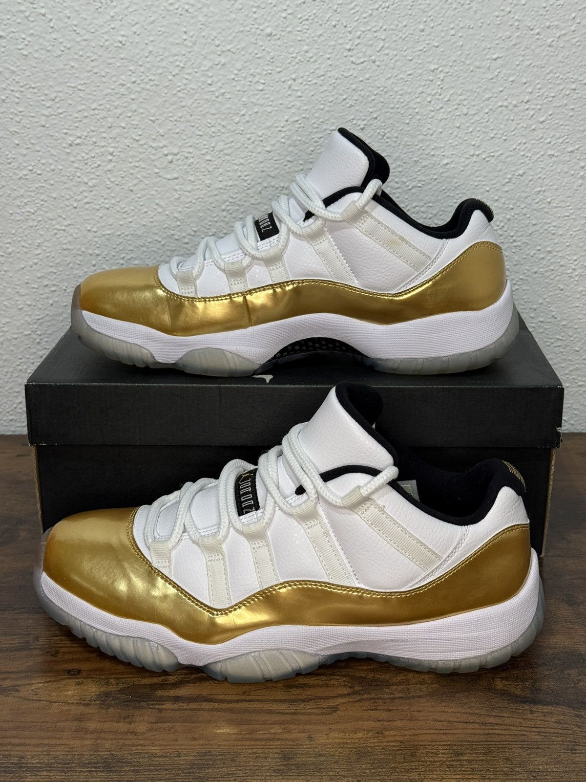 Jordan Brand × Nike Nike Air Jordan 11 Retro Low Closing Ceremony size 9.5 Size US 9.5 / EU 42-43 - 7 Thumbnail