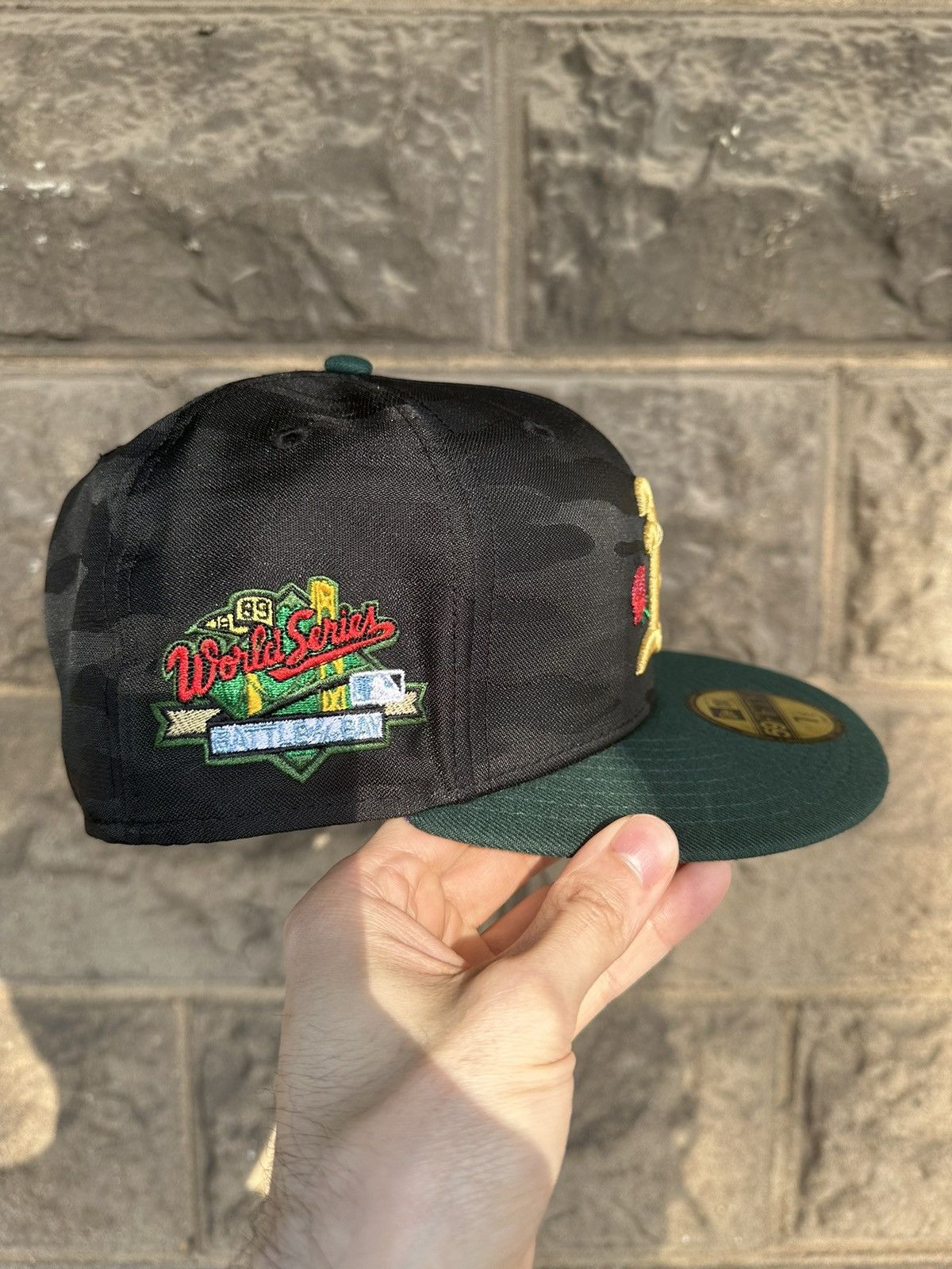 MLB × New Era × Supreme 7 1/2 Oakland A’s 1989 WS Battle of the Bay Adieu Oakland Size ONE SIZE - 5 Thumbnail