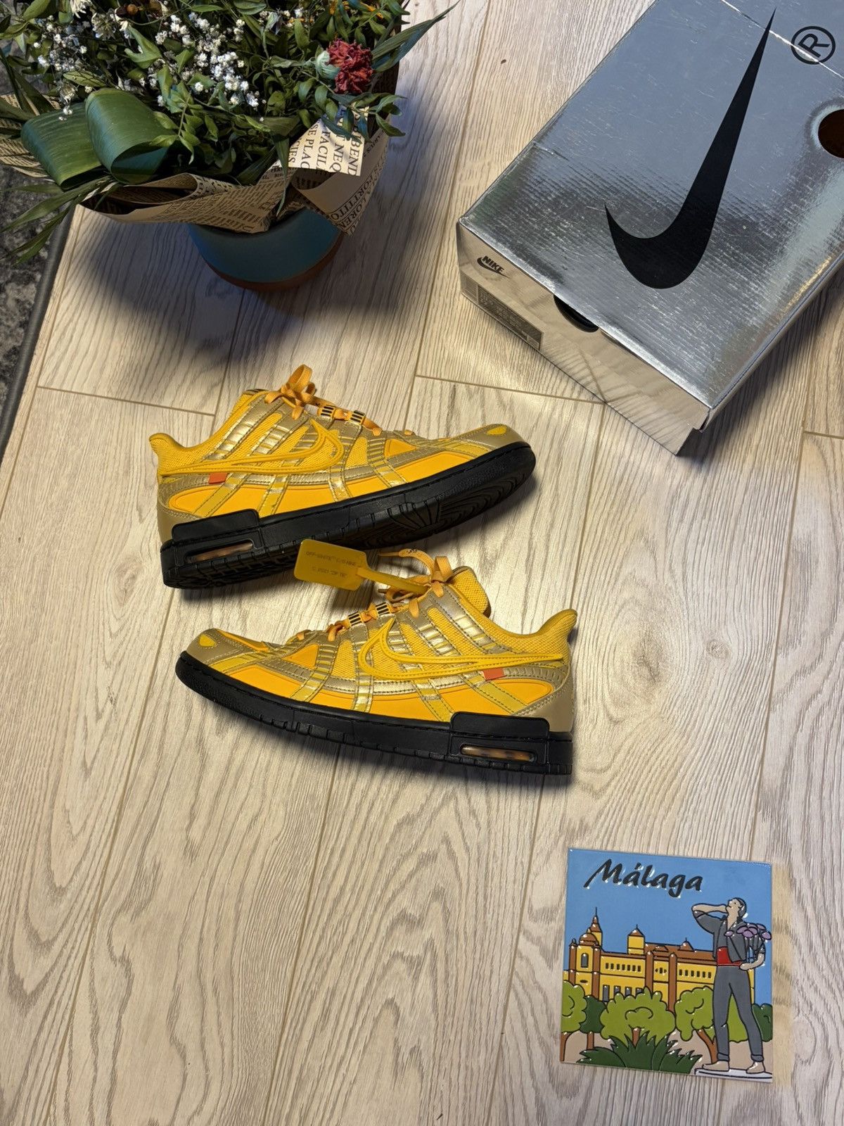Nike × Off-White Nike Air Rubber Dunk x Off White - unc gold 10.5 / 44.5 Size US 10.5 / EU 43-44 - 1 Thumbnail