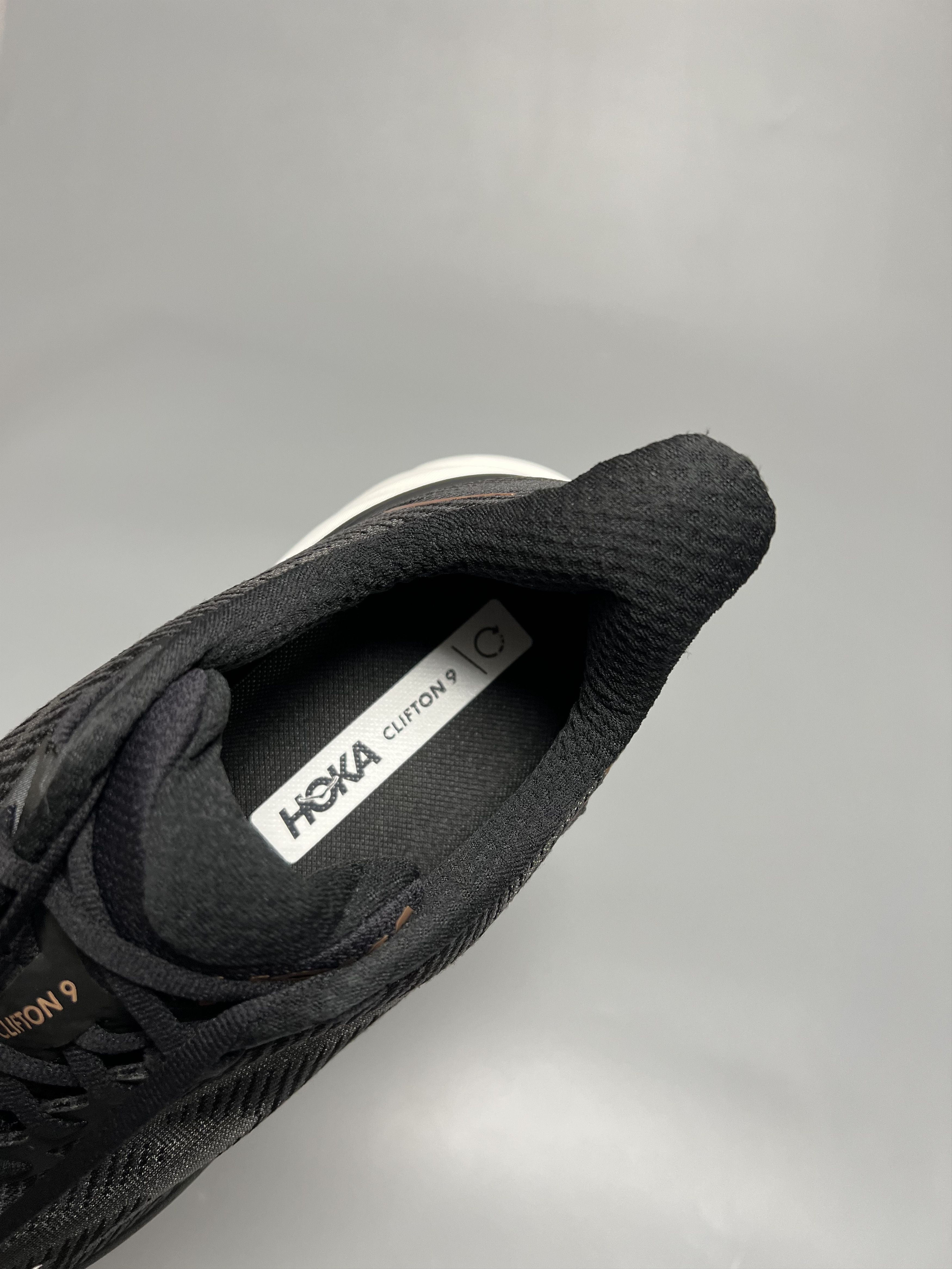 Hoka 10.5B Hoka One One Clifton 9 Running Shoes Walking Gym Size US 10.5 / IT 40.5 - 9 Thumbnail