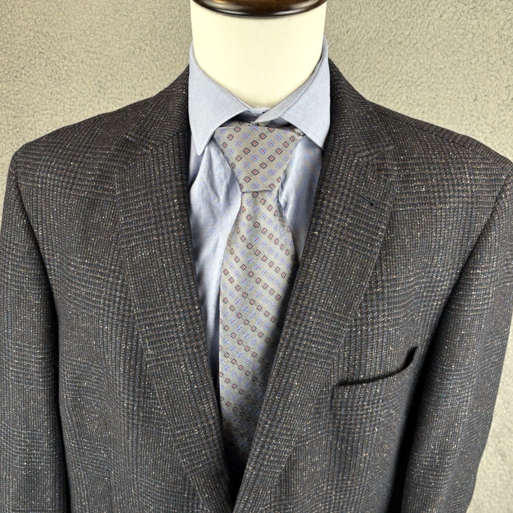 Vintage Q by Flynt Men Sport Coat Single-Breasted 2-Button Tweed Silk Wool Charcoal Glen Plaid 48R Jacket Regular Fit Notch Lapel Vintage? No (adjusted) Size US M / EU 48-50 / 2 - 4 Thumbnail