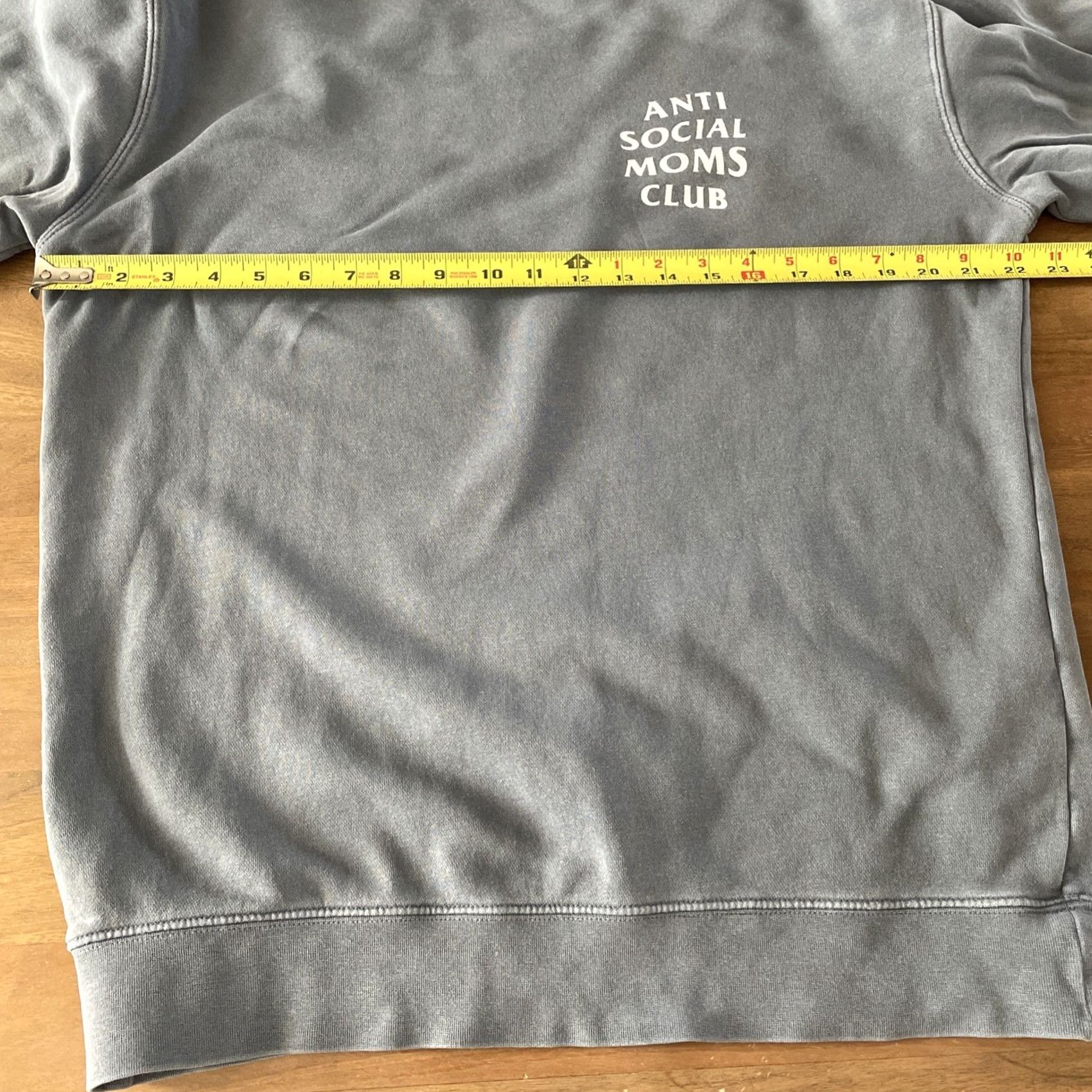 Anti Social Social Club Anti Social Moms Club Crewneck Sweatshirt Womens L Blue Gray Long Sleeve Shirt Womens Sweatshirt Size L / US 10 / IT 46 - 8 Thumbnail