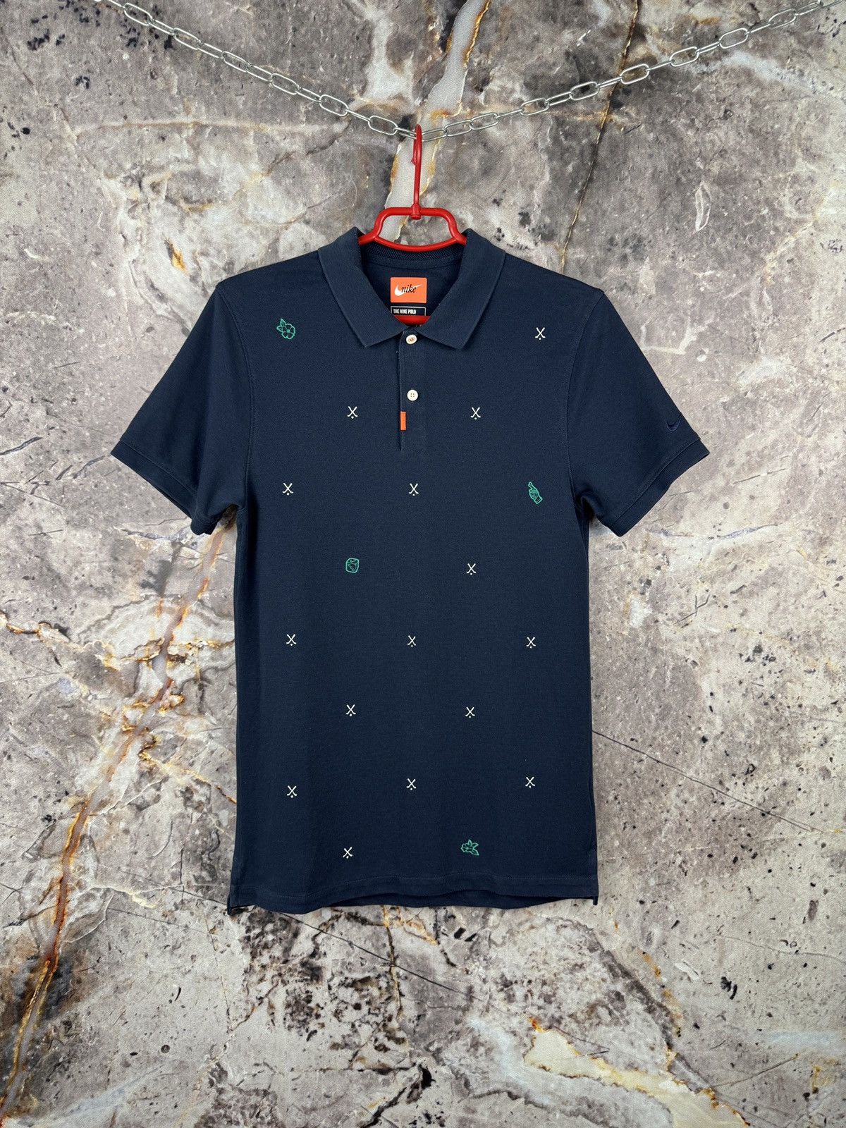 Nike Nike Polo Shirt Navy Embroidered Pattern Slim Fit Casual Size US S / EU 44-46 / 1 - 1 Thumbnail