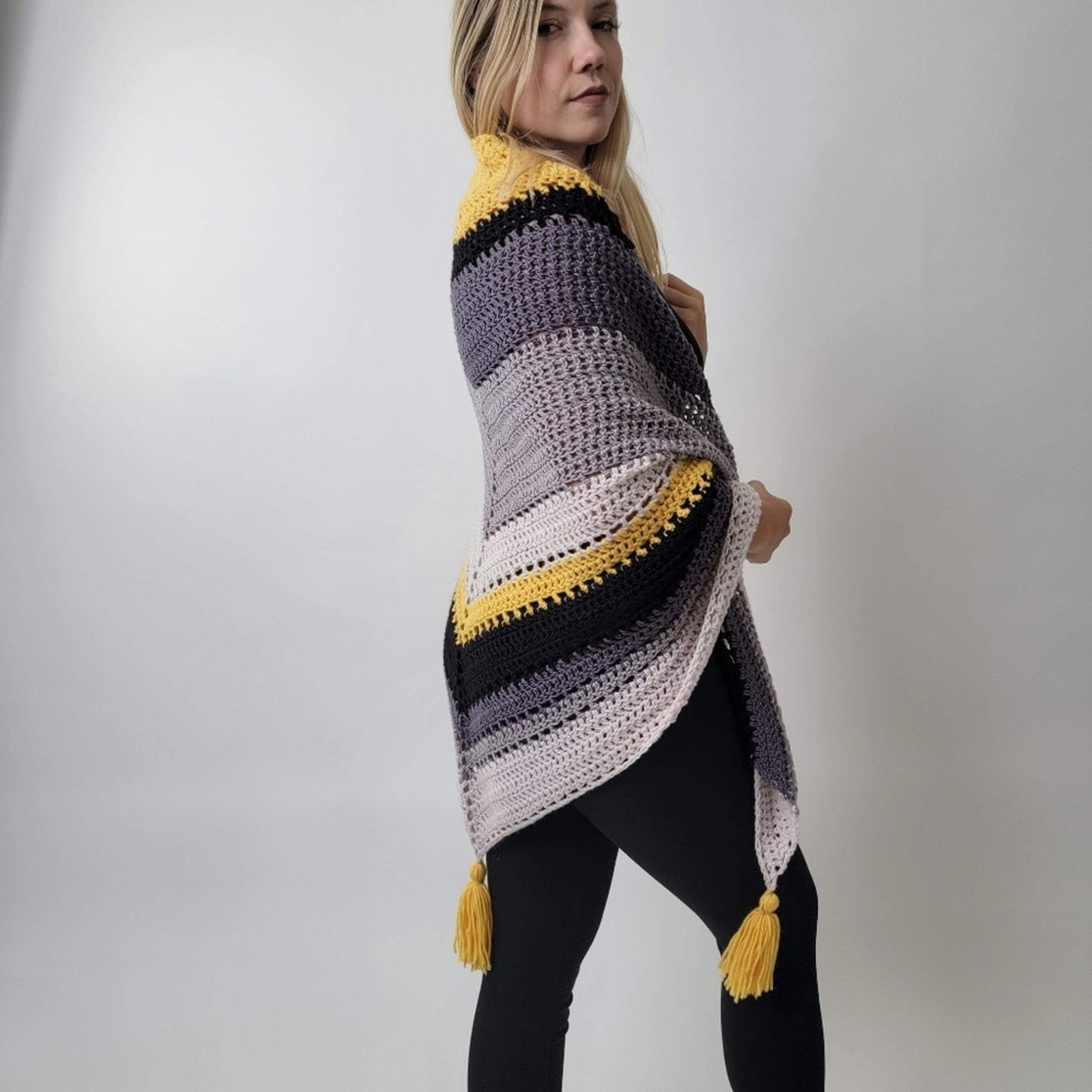Other 70's Mod Knit Fringe Poncho Shrug Crochet Afghan Poncho Shaw Size ONE SIZE - 2 Thumbnail