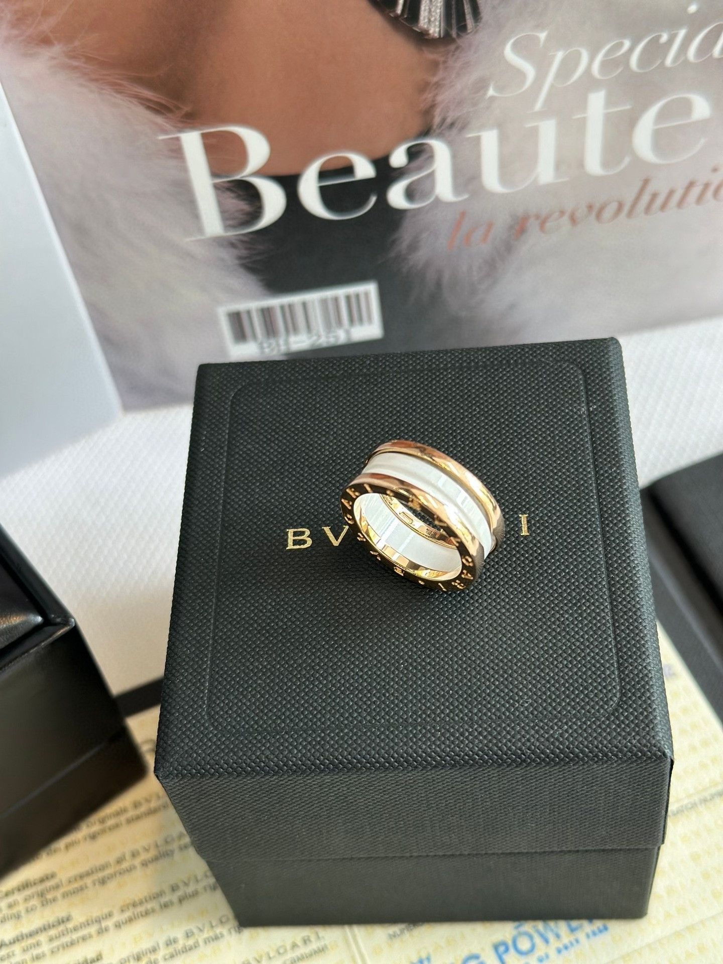 Bvlgari Bvlgari White Ceramic Ring Size ONE SIZE - 1 Thumbnail