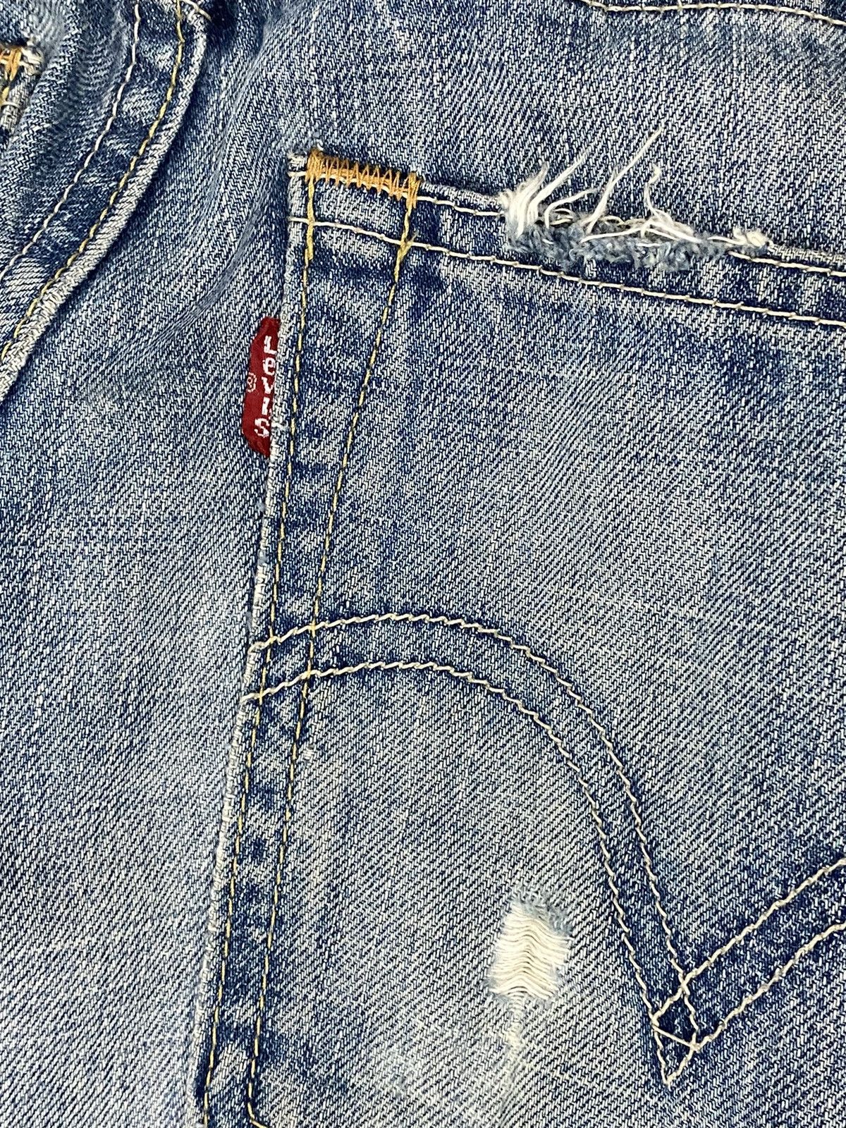 Japanese Brand × Levi's Levis 502 Denim Straight Cut Loose Fit Distressed Size US 32 / EU 48 - 14 Thumbnail
