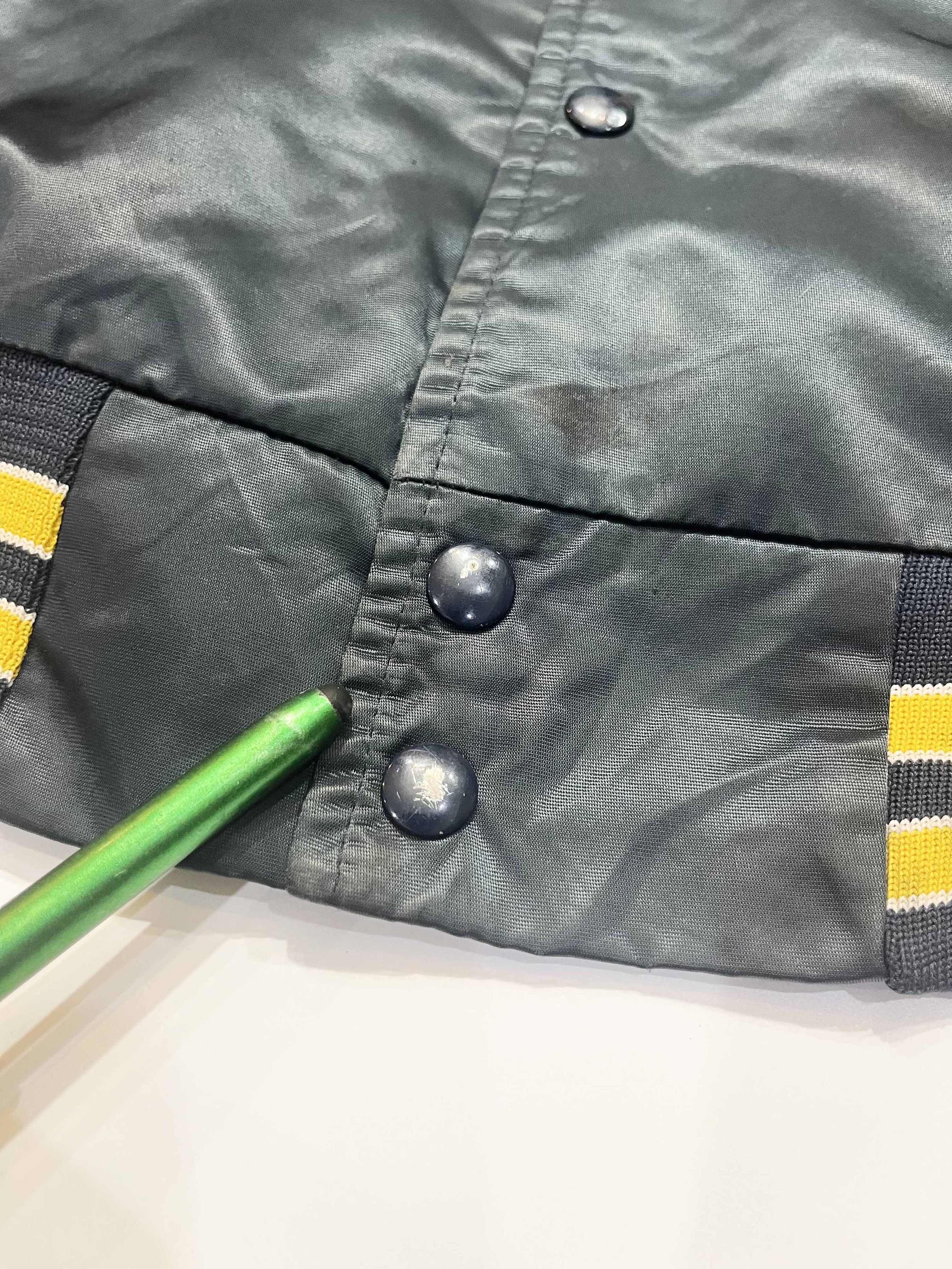Chalk Line Vintage Chalk Line Michigan Wolverines NCAA Bomber Jacket Size US L / EU 52-54 / 3 - 14 Thumbnail