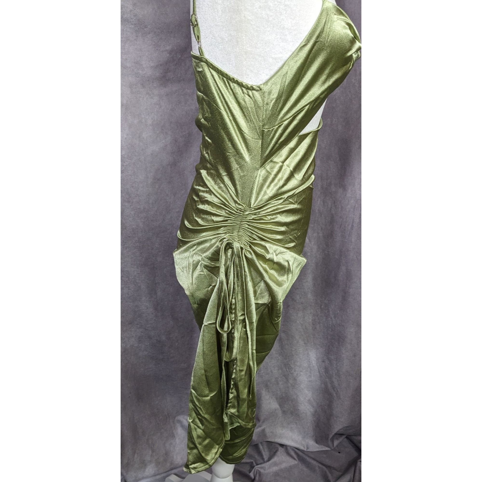 Other Elegant Open Midriff Green Satin Formal Dress Size S / US 4 / IT 40 - 11 Thumbnail