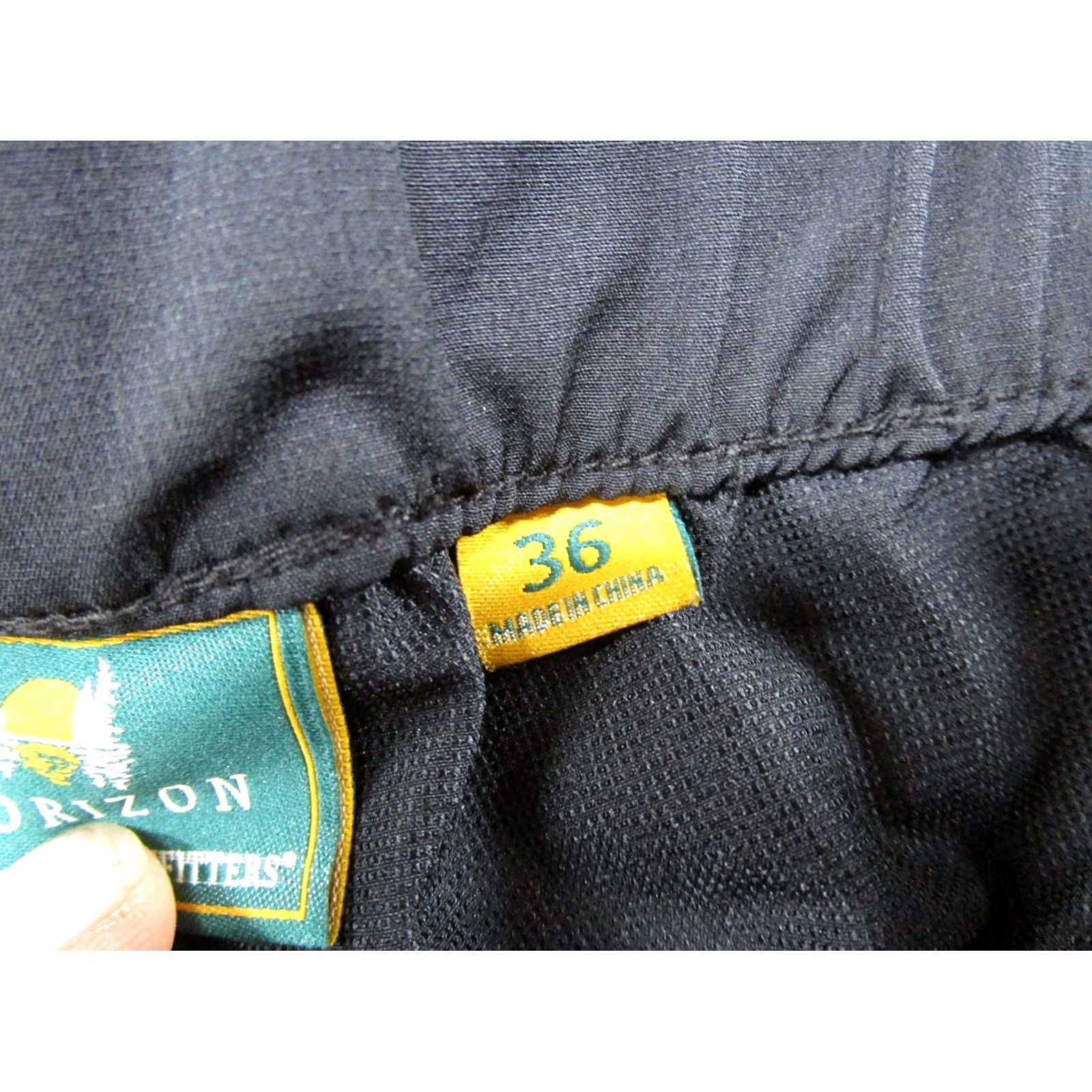 Vintage Bass Cargo Shorts Mens 36 Belted Cargo Pocket Black Outdoor 90s American Style Men Size US 36 / EU 52 - 3 Thumbnail