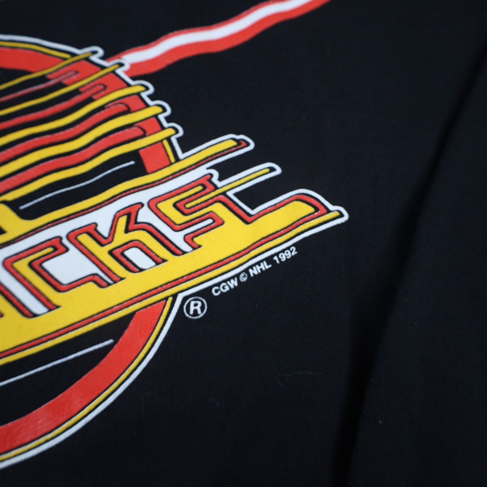NHL × Vintage Vintage 90s Vancouver Canucks Hockey Graphic Sweatshirt Size US M / EU 48-50 / 2 - 5 Thumbnail