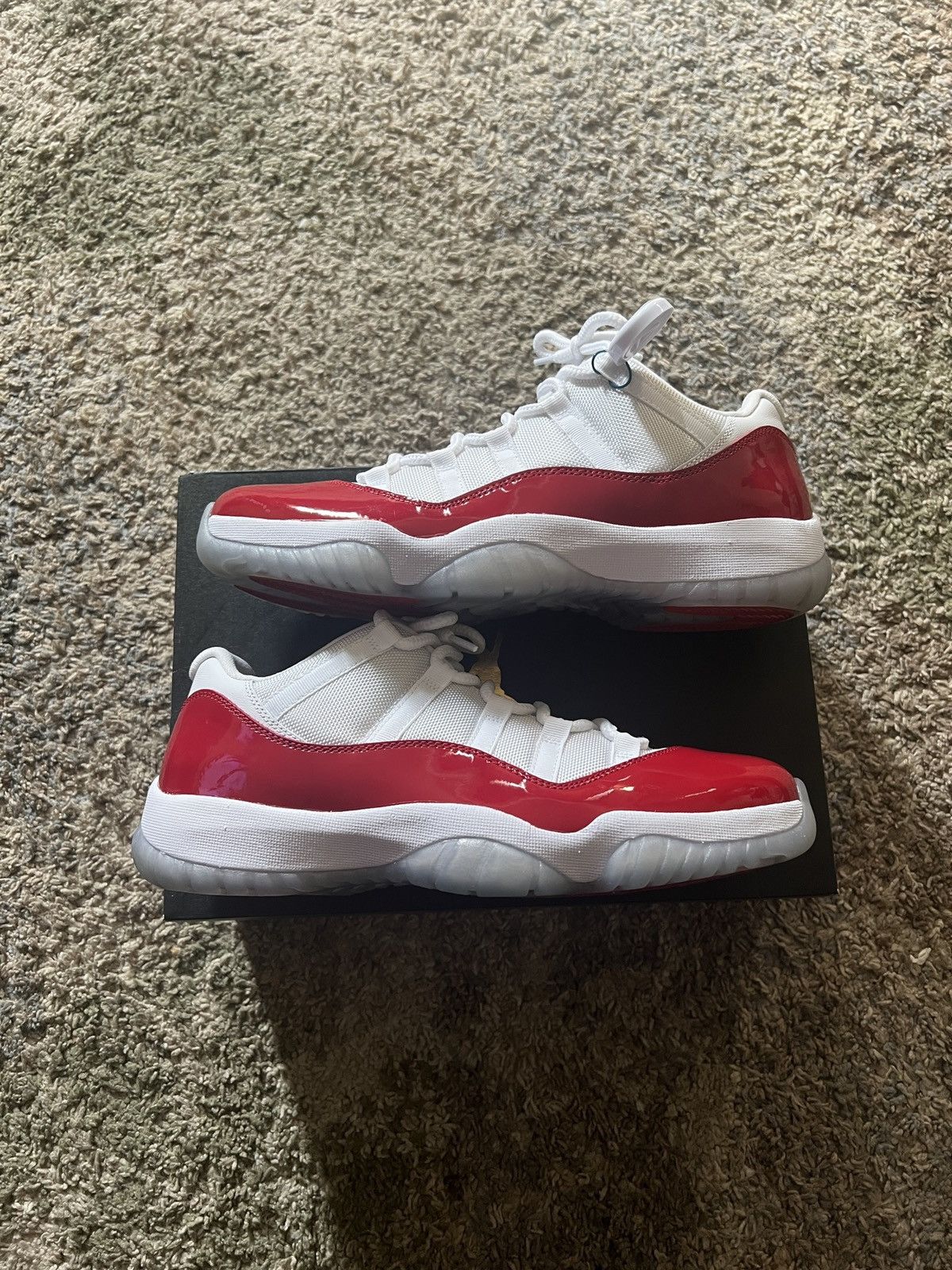 Jordan Brand × Nike Air Jordan 11 retro cherry low Size US 11 / EU 44 - 4 Thumbnail