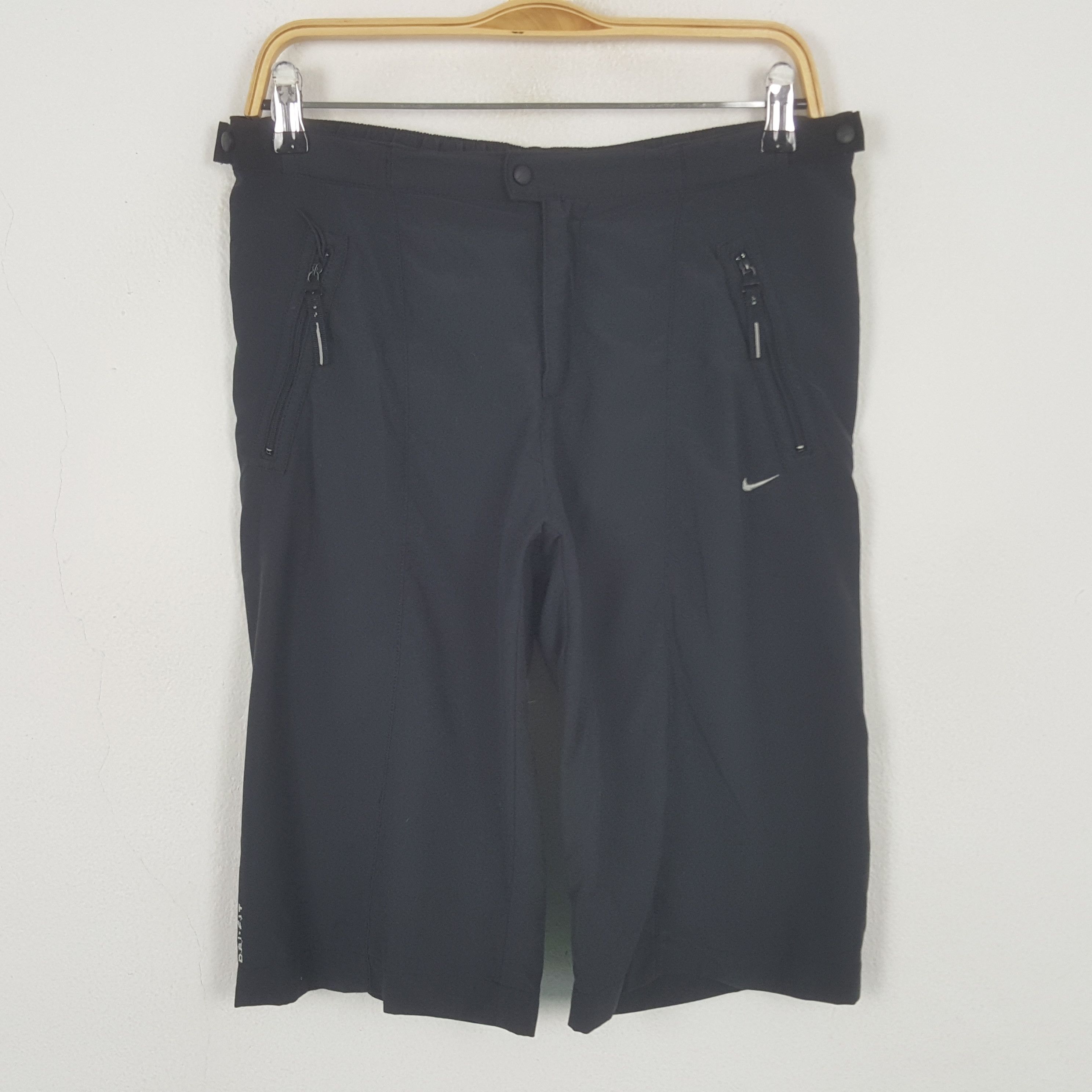 Nike Vintage Nike Dri-Fit Windbreaker Shorts Pants Size 31" - 1 Thumbnail