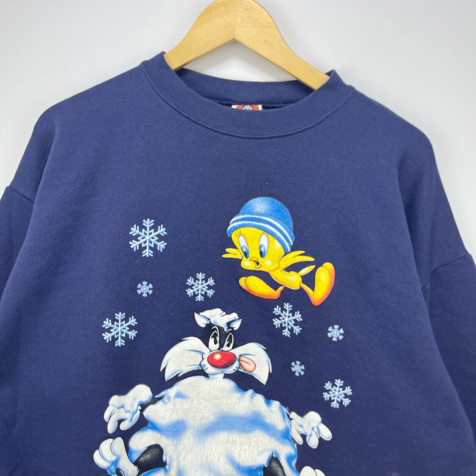 Vintage Vintage '90s Tweety Bird Looney Tunes Winter Christmas Large Size US L / EU 52-54 / 3 - 2 Thumbnail