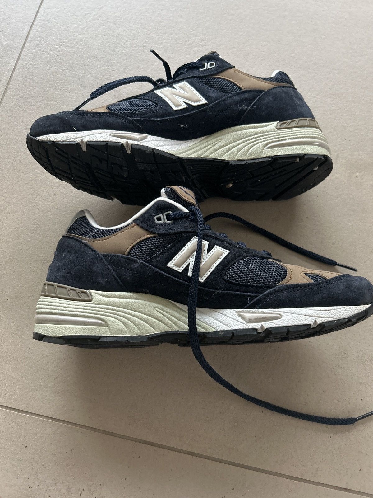 New Balance New Balance 991 Size US 8 / EU 41 - 3 Thumbnail
