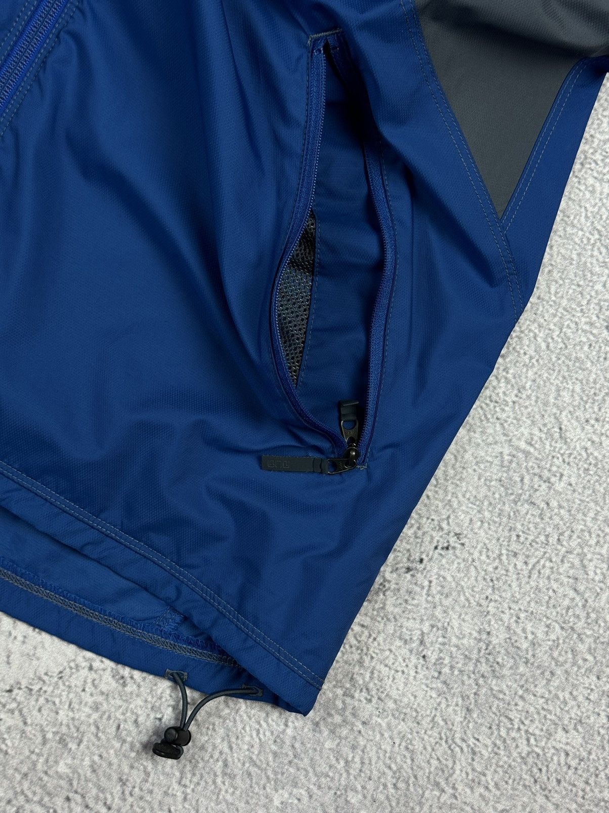 Nike ACG × Vintage NIKE ACG Vintage Windbreaker Light Jacket Packable Size US L / EU 52-54 / 3 - 7 Thumbnail