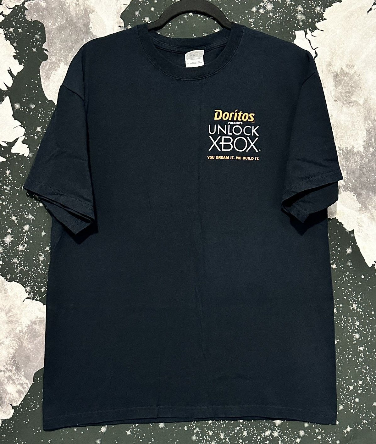 Gildan Doritos Unlock XBox Promotional shirt Size US L / EU 52-54 / 3 - 1 Thumbnail