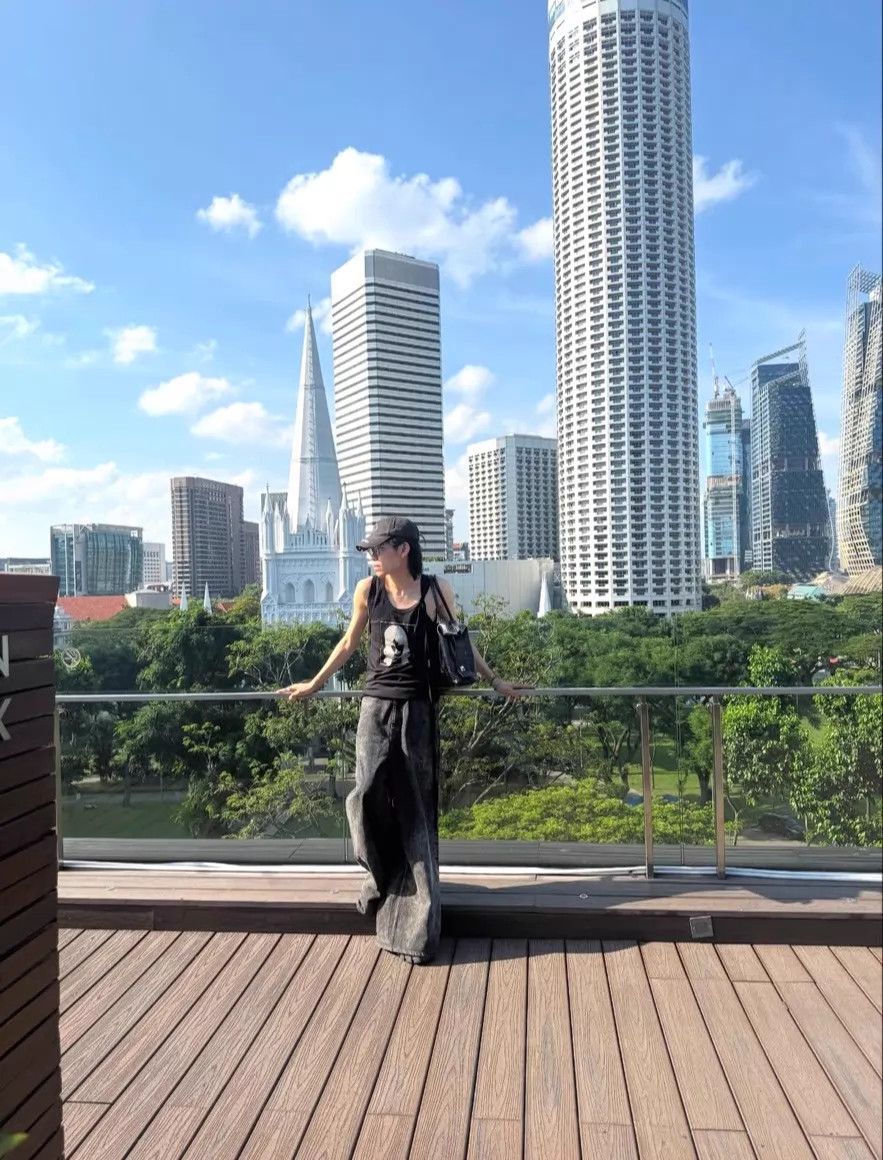 Celine Celine by Hedi Slimane 22SS Smoke Gray Wide Leg Pants 27 Size 27" / US 4 / IT 40 - 8 Thumbnail
