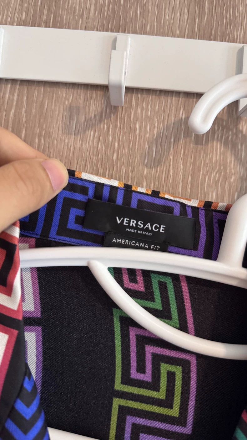 Versace Versace Printed short-sleeved shirt Size US XS / EU 42 / 0 - 2 Thumbnail