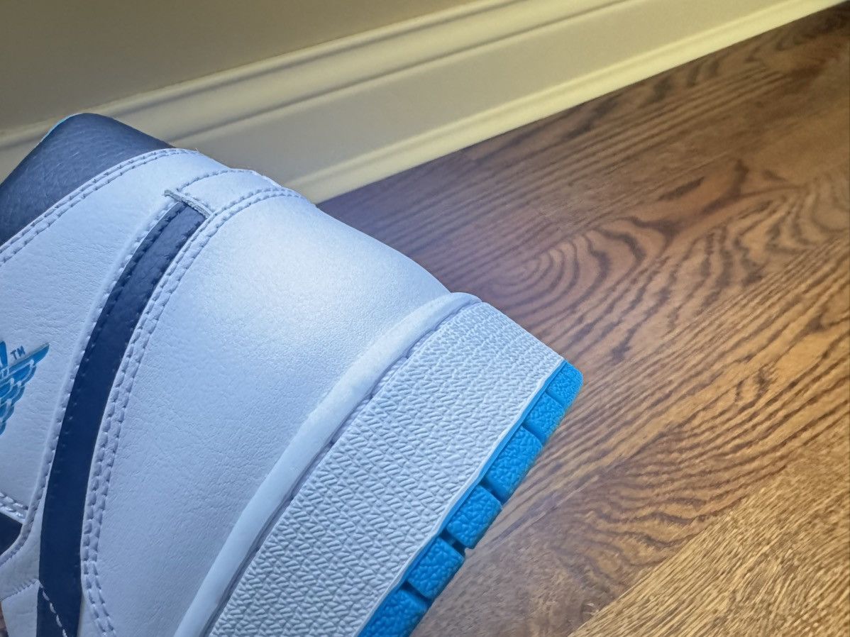 Jordan Brand 11.5 Jordan 1 Mid Laser Blue White Retro Air Size US 11.5 / EU 44-45 - 8 Thumbnail