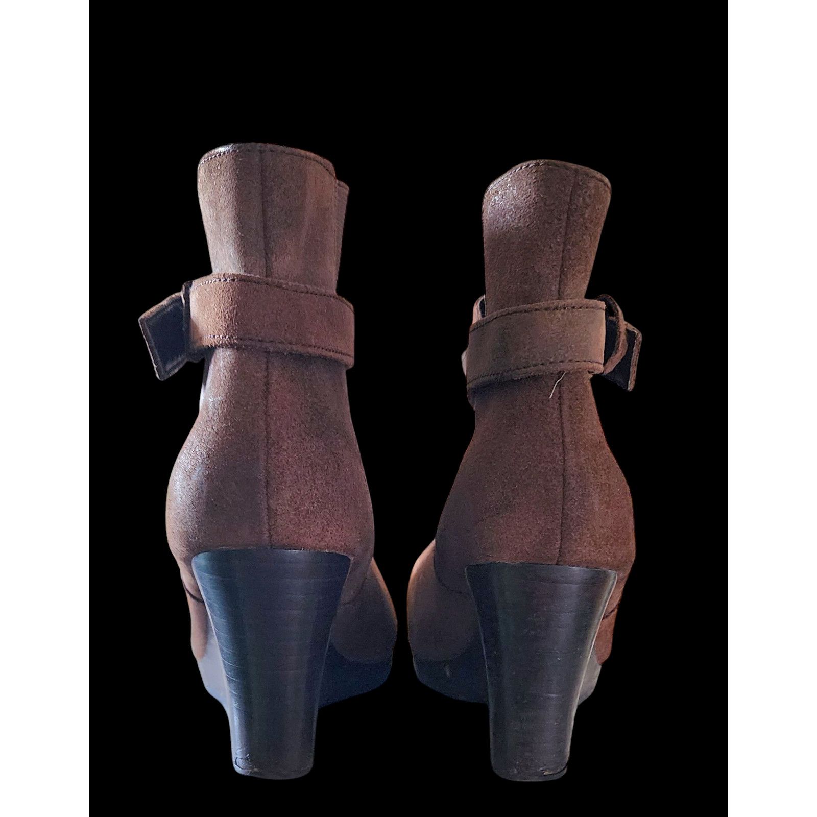 Ralph Lauren Ralph Lauren Yasline Brown Suede Wedge Booties size 7.5B Size US 7.5 / IT 37.5 - 2 Thumbnail