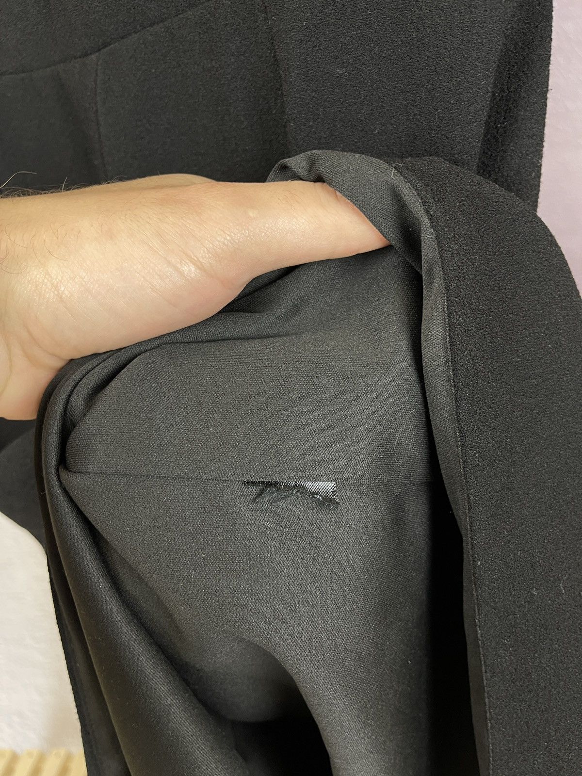 Vintage Yves Saint Laurent vintage black basic classic midi dress Size M / US 6-8 / IT 42-44 - 16 Thumbnail
