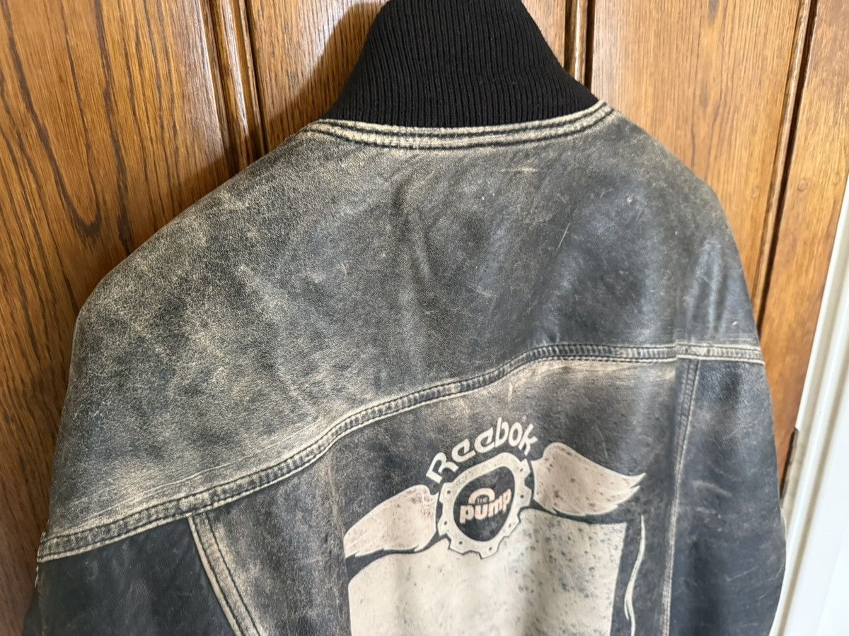 Reebok Reebok pump vintage 90’s rare leather bomber jacket logo L Size US L / EU 52-54 / 3 - 17 Thumbnail