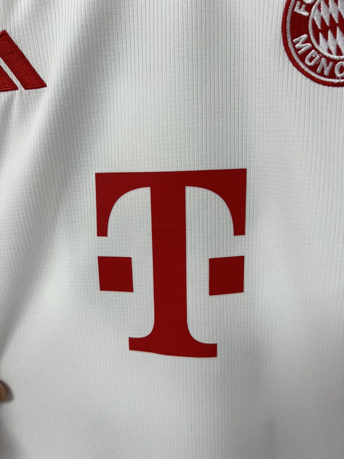 Vintage Bayern Munich Kane #9 Jersey Adidas Trikot Shirt Rare sz XL Size US XL / EU 56 / 4 - 16 Thumbnail