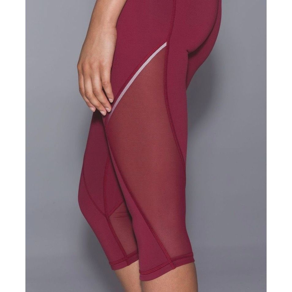 Lululemon NWT Lululemon Run With The Sun Crop 4 Rosewood Luxtreme Mesh Size 27" / US 4 / IT 40 - 2 Thumbnail