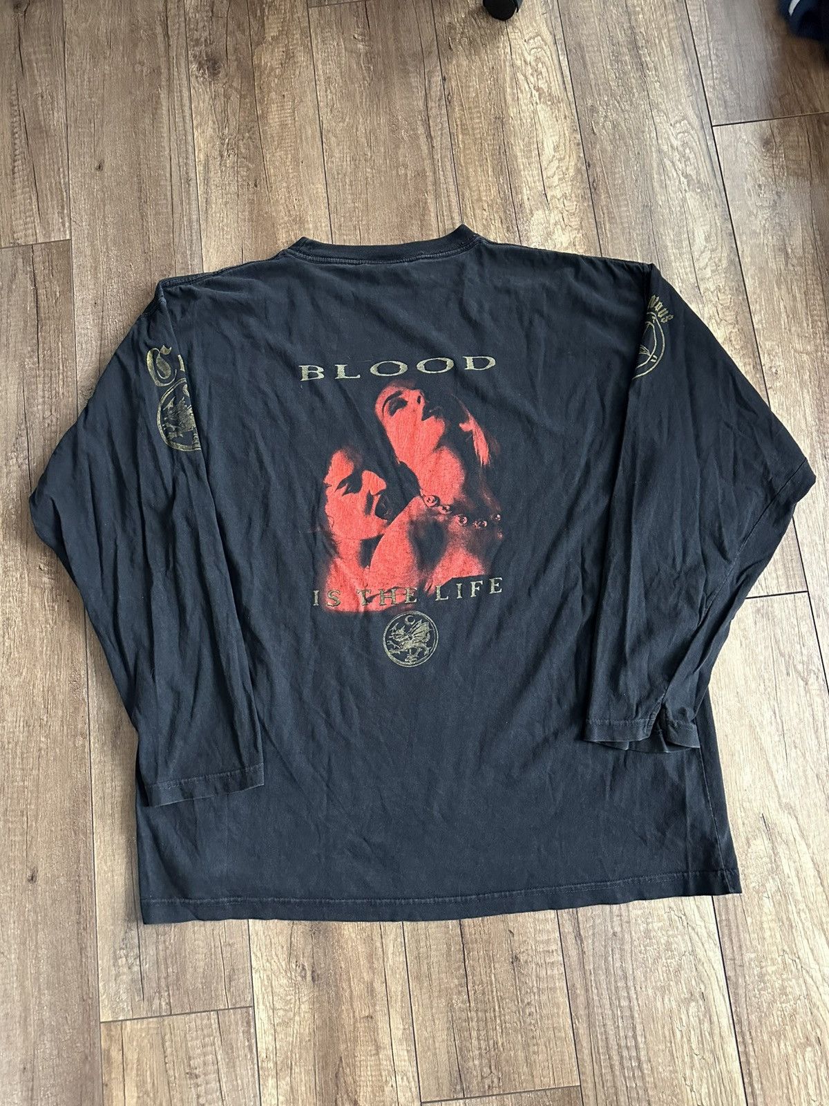Band Tees 1996 Cradle Of Filth Vempire Vintage Long Sleeve T-Shirt Size US XL / EU 56 / 4 - 7 Thumbnail
