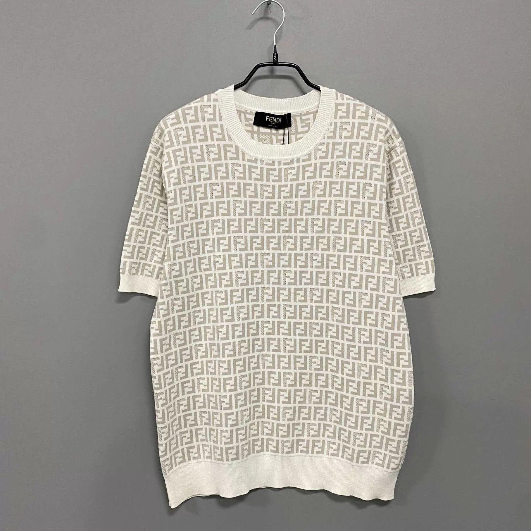 Fendi FENDI Men's White All Over Logo Short Sleeve T-Shirt 48 Size US M / EU 48-50 / 2 - 1 Thumbnail