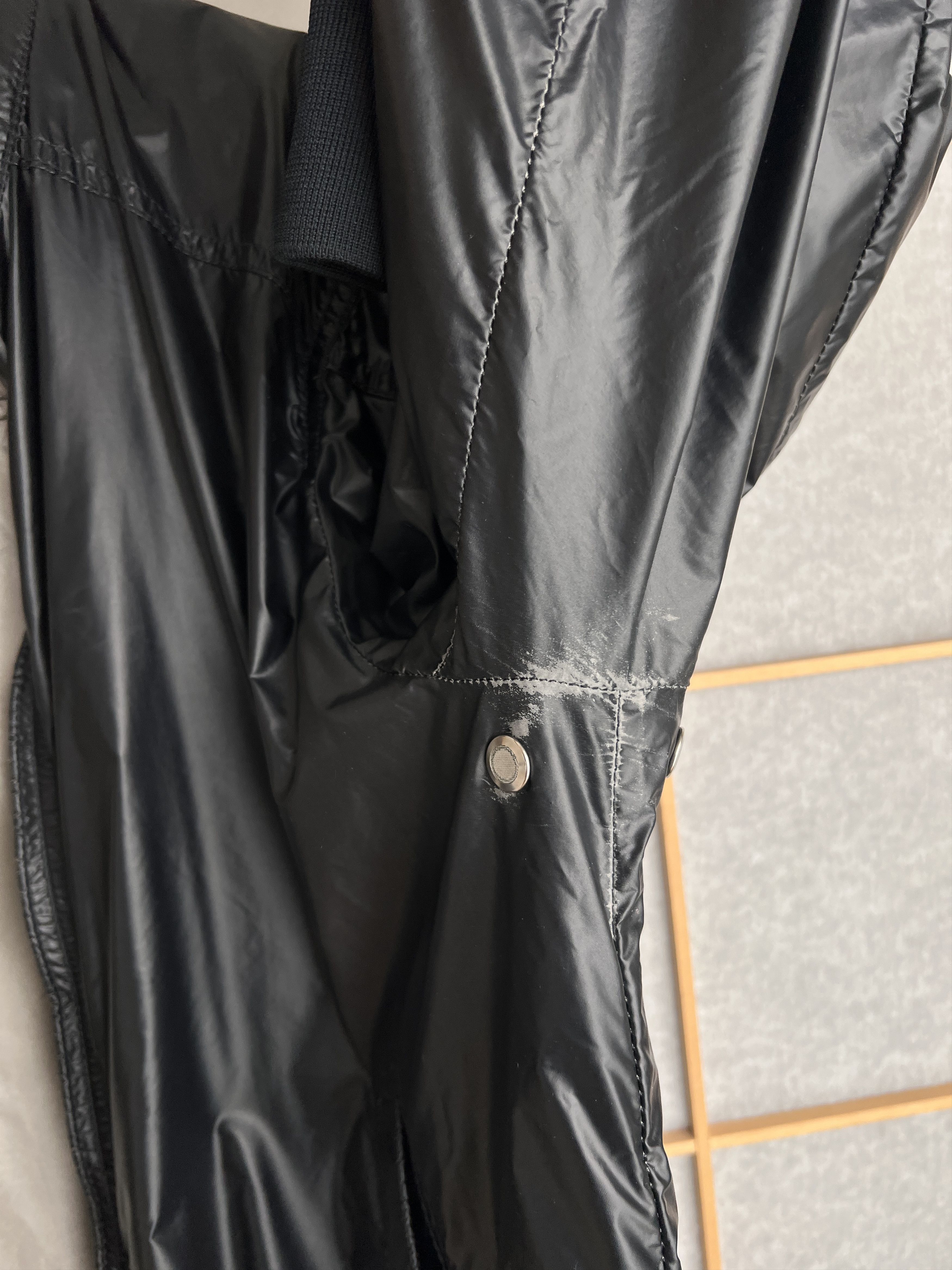 Moncler Moncler Pomolos jacket luxury PU leather vintage bomber rare Size US L / EU 52-54 / 3 - 9 Thumbnail
